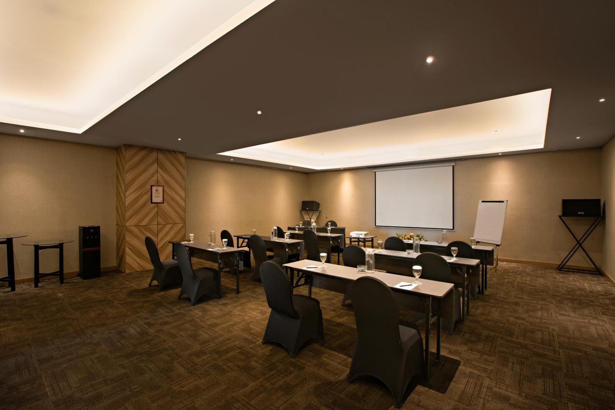 Grand Orchardz Hotel Kemayoran Jakarta Ngoại thất bức ảnh