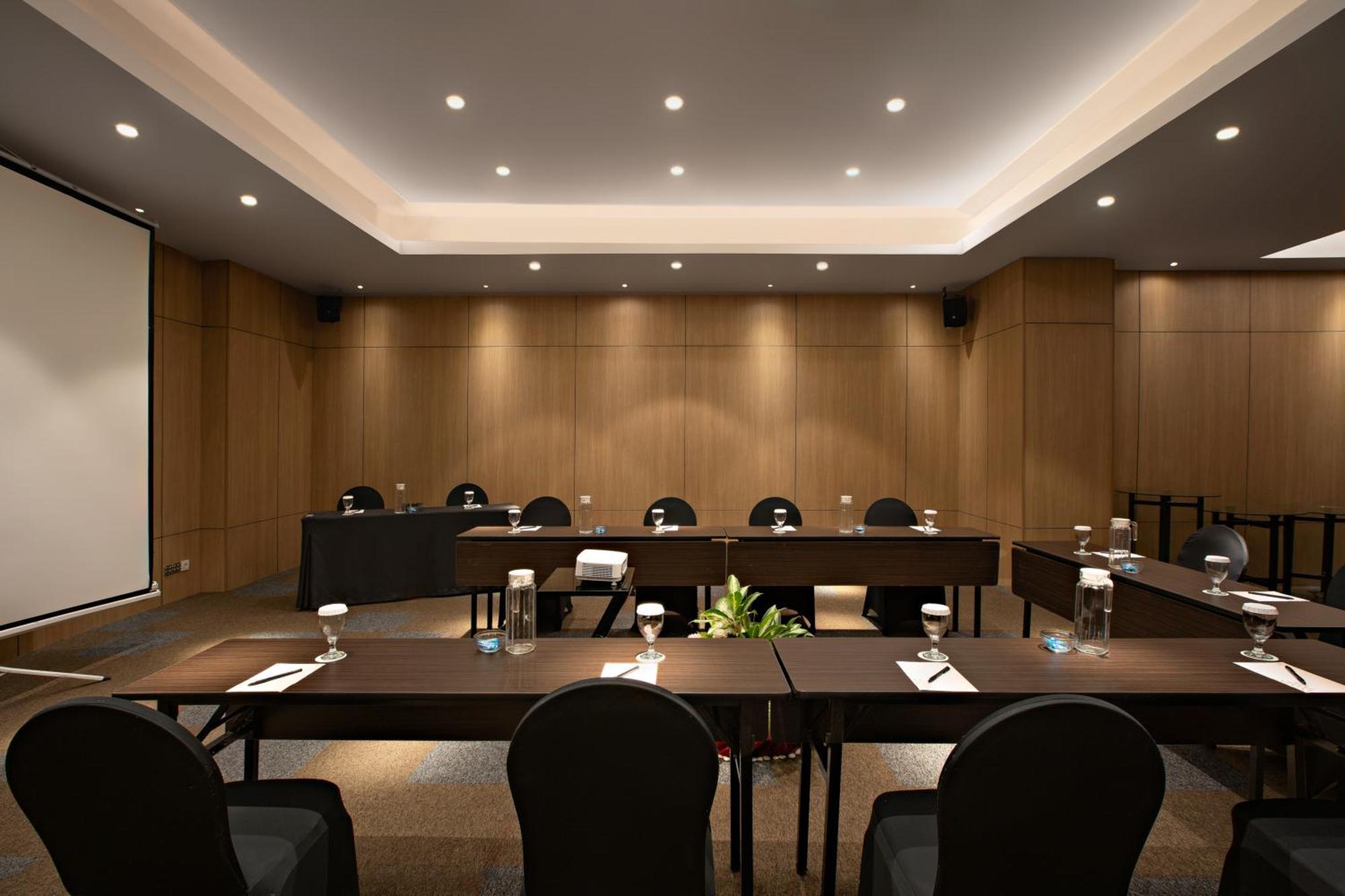 Grand Orchardz Hotel Kemayoran Jakarta Ngoại thất bức ảnh